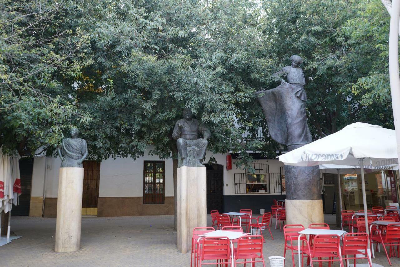 Atico Con Terraza En Alameda De Hercules Seville Exterior photo